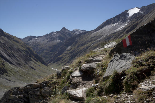 Rückblick beim Serpentinenaufstieg
