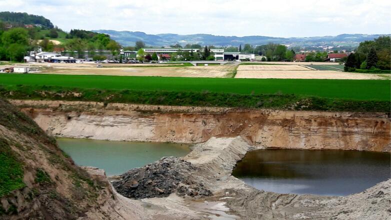 Vom oberen Grubenrand Richtung Hinzenbach
