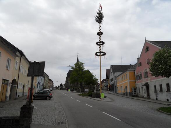 Der Ortsplatz von Oberneukirchen.