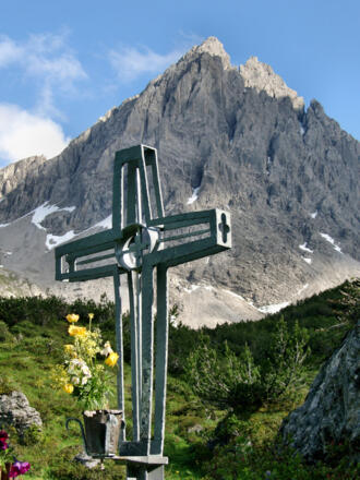 Dremelspitze mit Altarkreuz