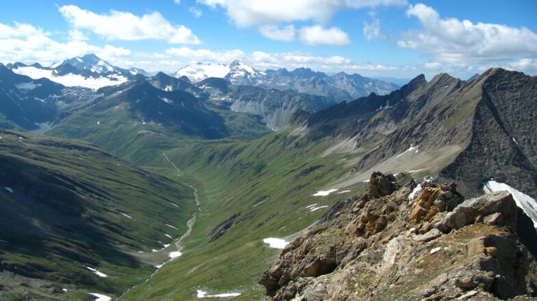 Das Arvental vom Gipfel des Merbspitz aus gesehen