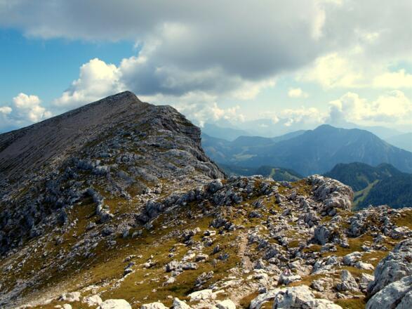 Blick über den Westgrat zum Toten Mann