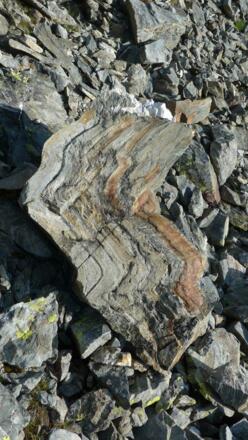 Markante Steinfaltung