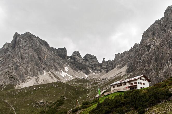 Steinseehütte mit seinem Klettergebiet