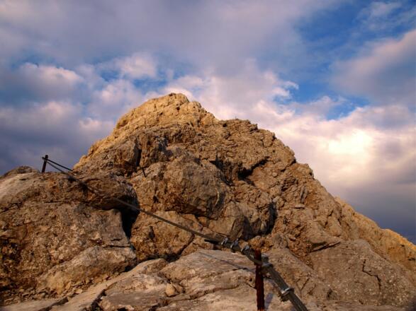 Schermberg 2396 m in der Morgensonne