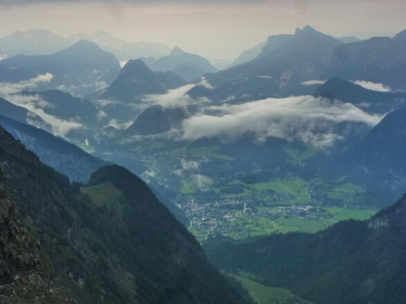 Morgenstimmung über Lofer im Saalachtal.