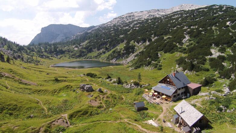 Pühringerhütte mit Elmsee