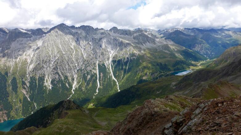 Antholzer See und Obersee mit den östlichen Rieserfernern