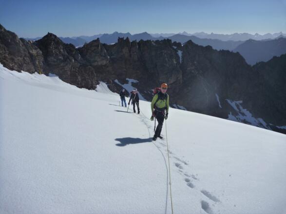 Eine lange Querung nach links (Süden) ...