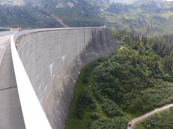 Blick von der Staumauer