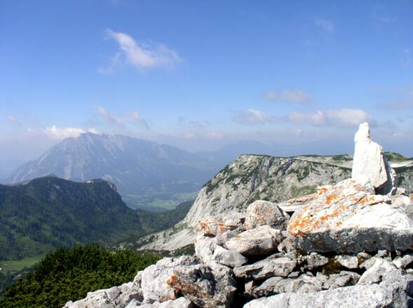 Gamsspitz 2057 m mit Grimming