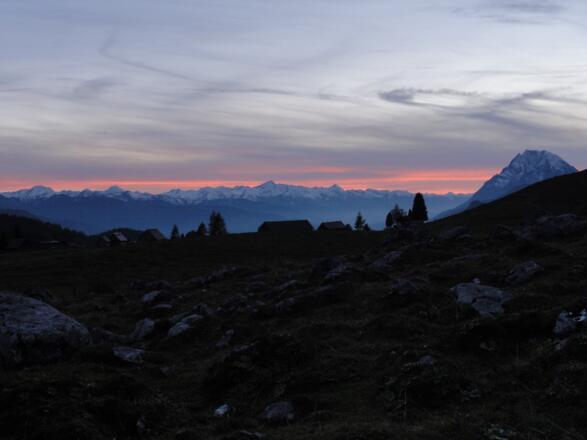 Sonnenuntergang an einem Herbsttag bei der Hintereggeralm
