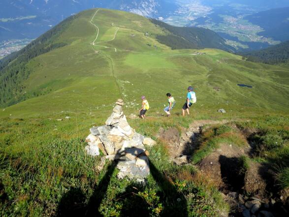 Noch ein kurzes Stück hinunter zum Krimpenbachsattel - der Kreis schließt sich.