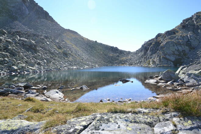 Pfringer- oder Arlsee, im Hintergrund die Arlscharte 2.252 m