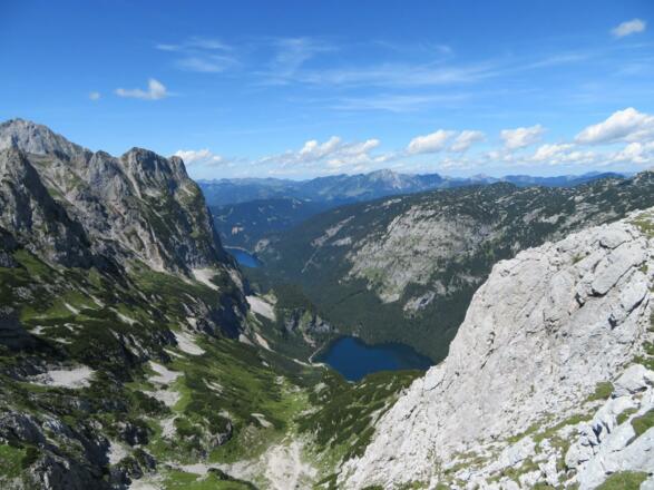 Tag 2: Kurz vor der Reisgangscharte, Tiefblick zum Hinteren Gosausee
