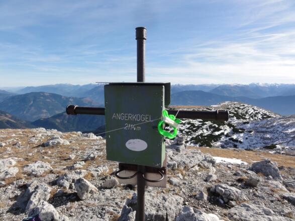 Angerkogel Gipfelkreuz