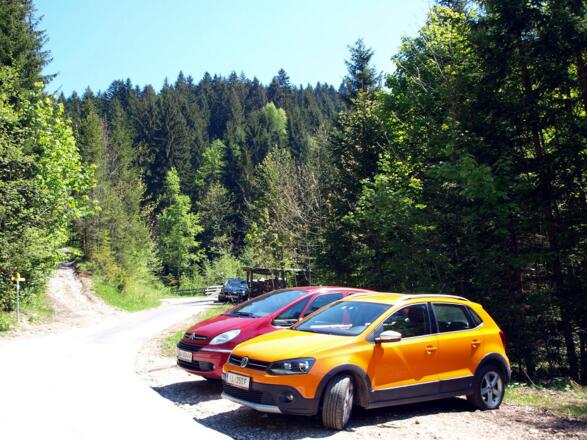 Kleiner Parkplatz um 925m