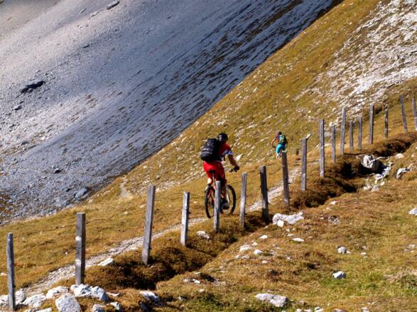 Biker am Kalbenjoch 2225 m
