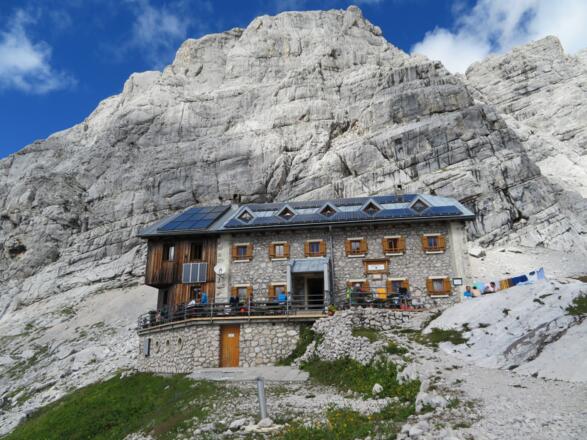 Tag 1: Die Adamekhütte, 2196 m