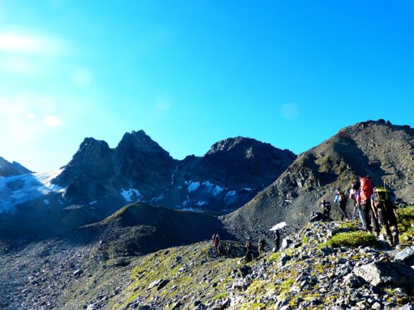 Rechts der Rußkopf in Bildmitte die Chalausköpfe.