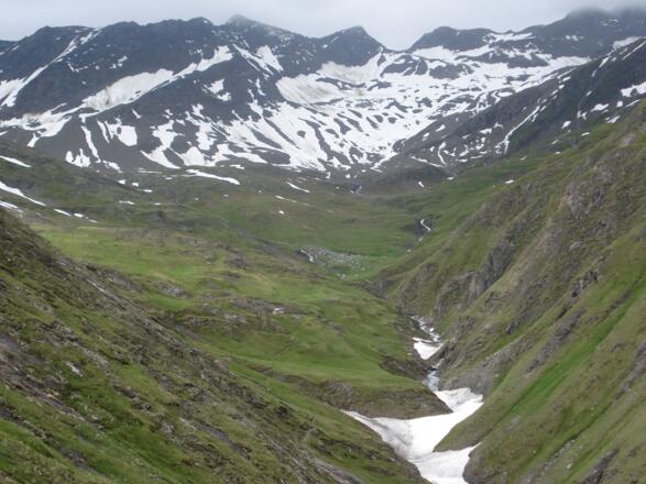 Rückblick vom Eingang ins Dabertal in Richtung Panargenkamm