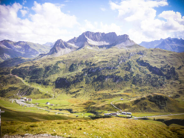 Gegenüber blickt man direkt auf das Karhorn