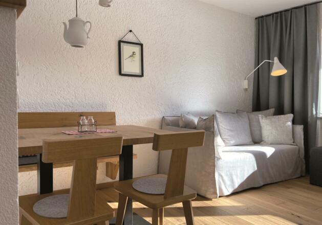 BlaumeiseWohn-Essbereich