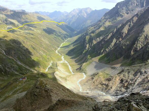 Blick vom Taschachhaus zur Rifflseehütte - links der eingezeichnete Fuldaer Höhenweg
