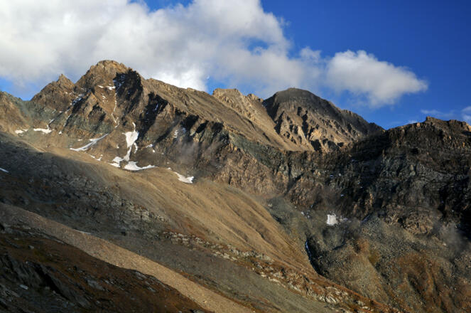 Obere Steineralm, Stellachwand (li), Vorderer Kendlspitz (re), davor Dürrenfeldscharte