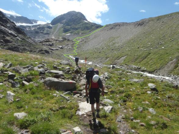 Der Zustieg zu Taschachhaus führt durch gletschergepägte Landschaft
