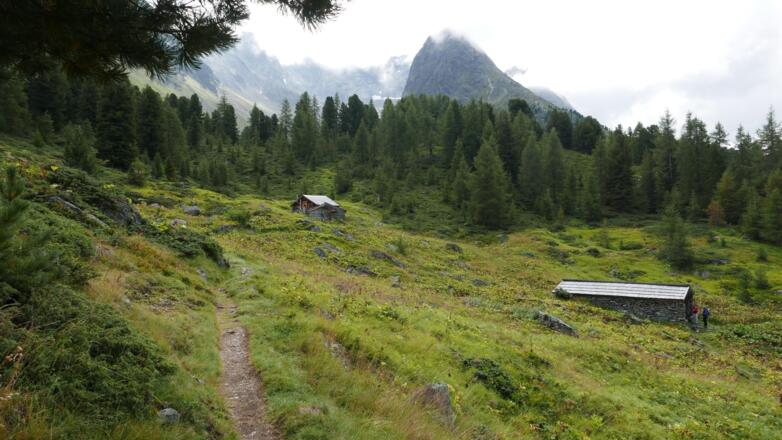Alpe Inneres Bergli unterhalb des Bergli Sees