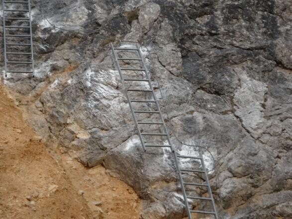 3 Leitern bei der 2. Riese