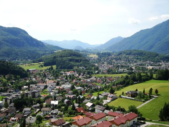 Bald hat man einen ersten Blick auf Bad Ischl