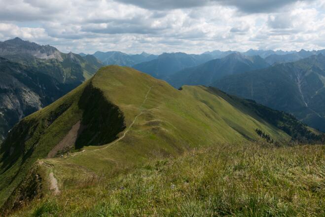 Der Panoramaweg über die Mutte zum Bernhardseck