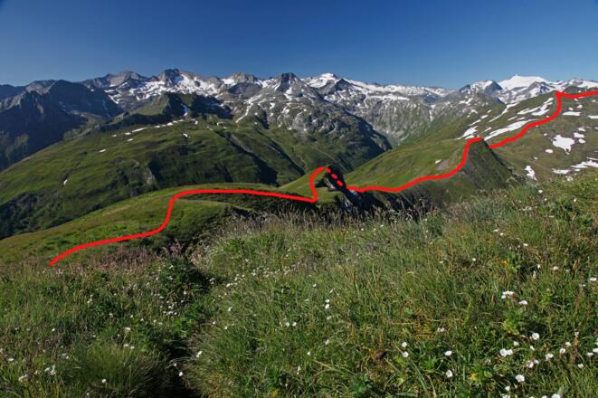 Los geht&#039;s! Vom Gr. Reicheschkogel (Fotostandort) folgt eine weglose Kammüberschreitung zum Sommerleitenkopf (ganz rechts)