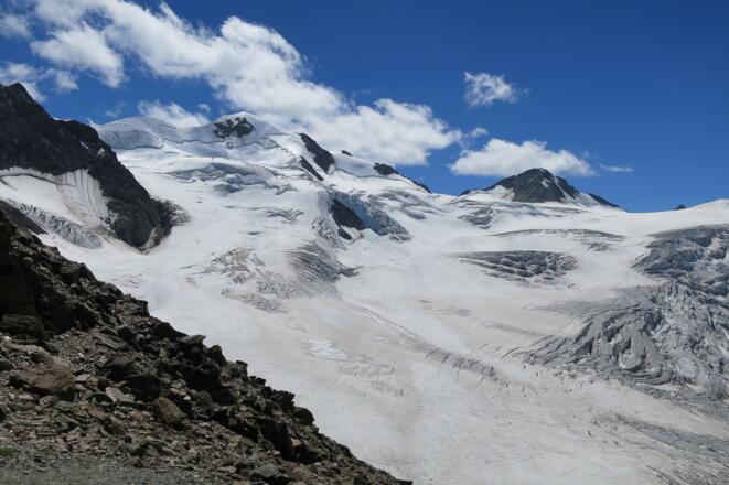 Nochmals der Blick vom Mittelbergjoch zu unserem Tourenziel.