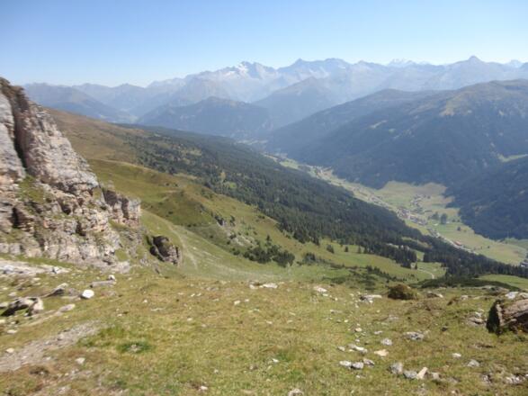 Blick am Abstieg auf Obernberg