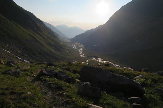 Blick zurück ins Alpeiner Tal.