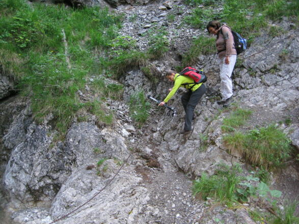 Durch Ketten gesicherter Pfad im BIRKRENTAL