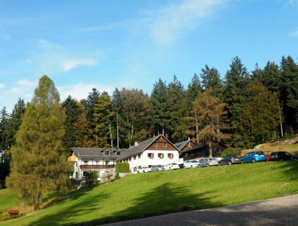 Parkplatz 935m mit Waldschenke