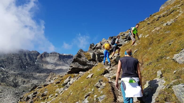 Steiler Aufstieg weiter Richtung Gipfel