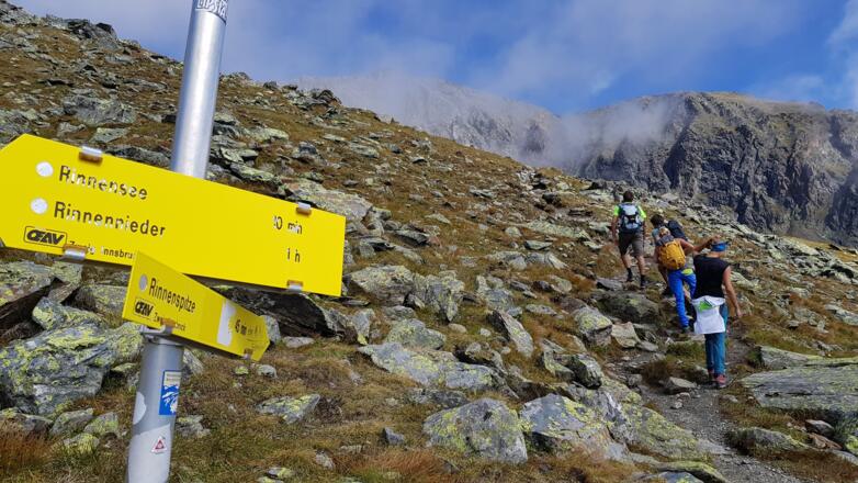 Möglichkeit für einen kurzen Umweg zum Rinnensee