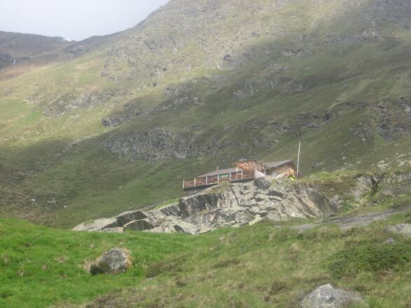 Zwischen der Oberissalm und der Franz Senn Hütte bedindet sich die Alpeiner Alm.