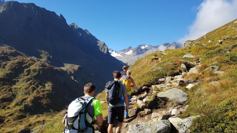 Toller Aufstieg mit ständigem Blick auf die umliegenden Gletscher