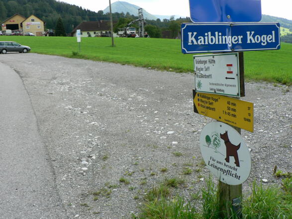 Parkplatz bei der Sandner Linde (545 m)