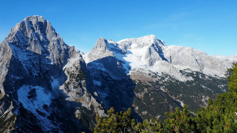 Grat erreicht ~1810m, Spitzmauer und Gr.Priel