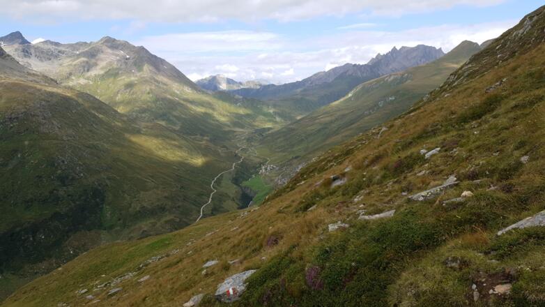 Abstieg ins Defreggental Blick auf Jagdhausalm
