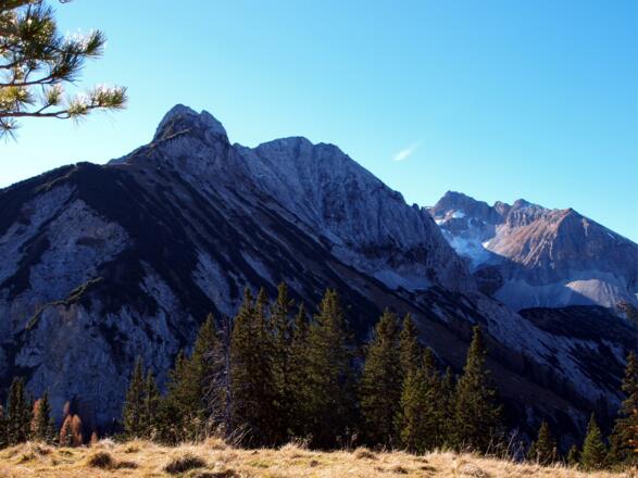 Gütenberg 1665m mit Sonnjoch und Bettlerkar