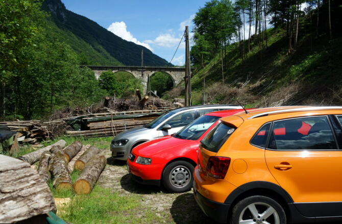 Hütten-Parkplatz ~400m