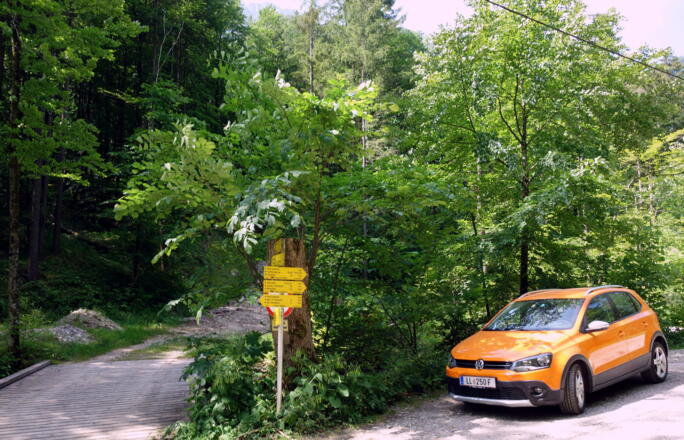 Parkplatz, Brücke 550m